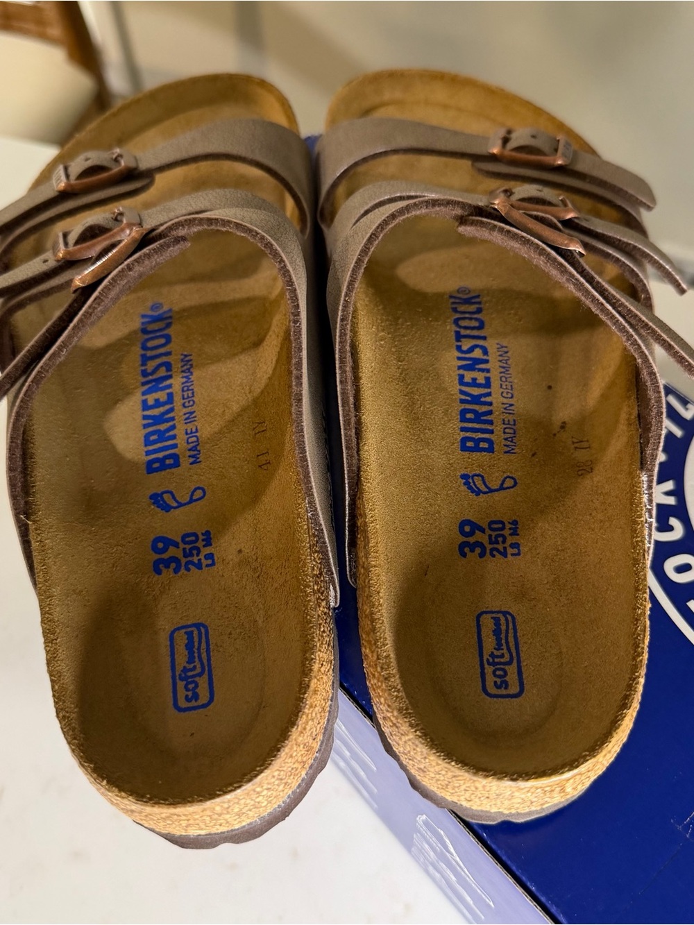 Birkenstock Mocca Florida women Three-Strap Sandal - Taupe Brown size 39-8 US. - Picture 5 of 7